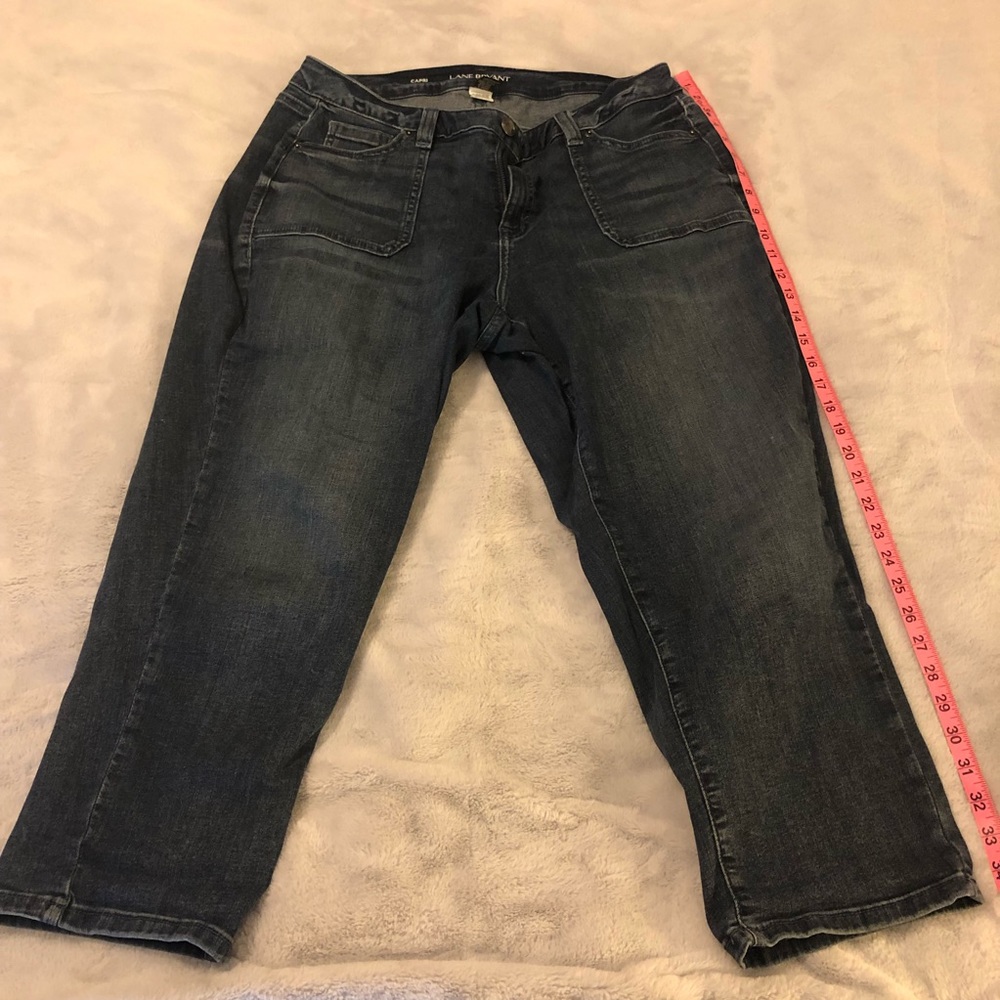 Lane Bryant stretchy denim jean capri size 16